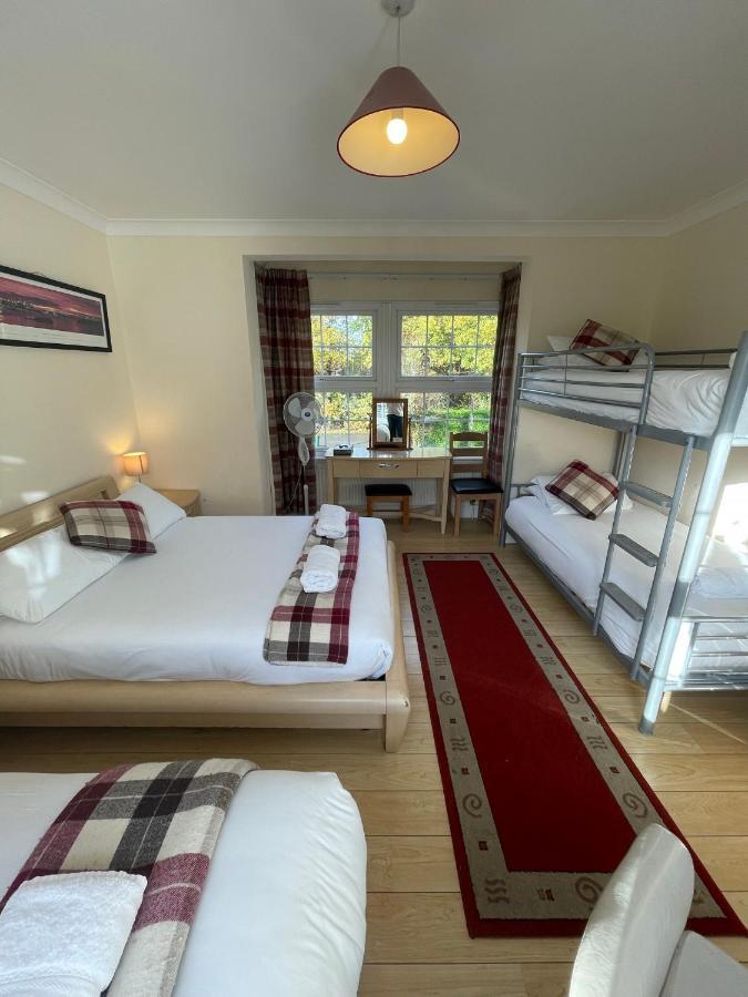 Oakhurst Gatwick B&B Crawley  Dış mekan fotoğraf